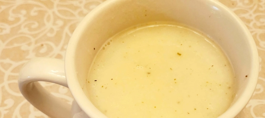 Sopa de apio y cebolla