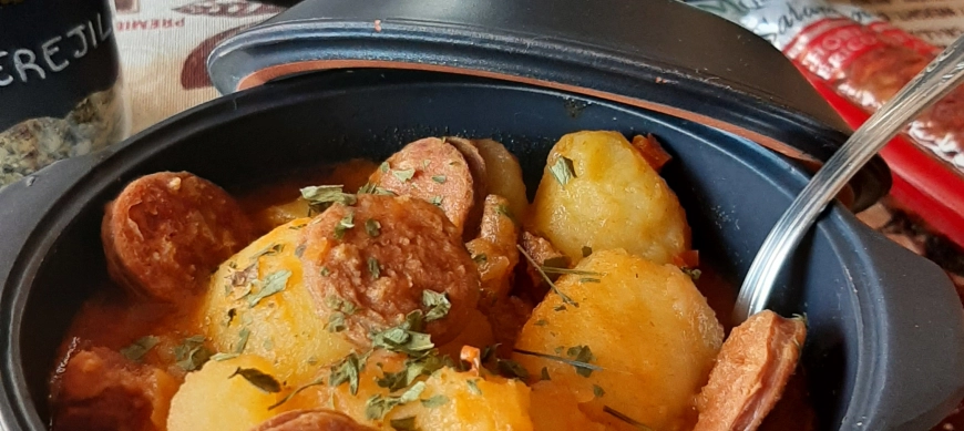 Receta de cuchara con Thermomix® : Patatas a la riojana