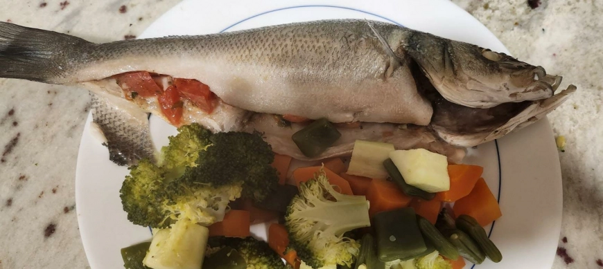 Lubina en Papillote con verduras