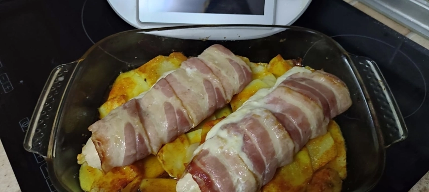 Rollo de pollo relleno