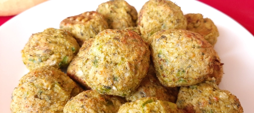 Bolas de brócoli con queso