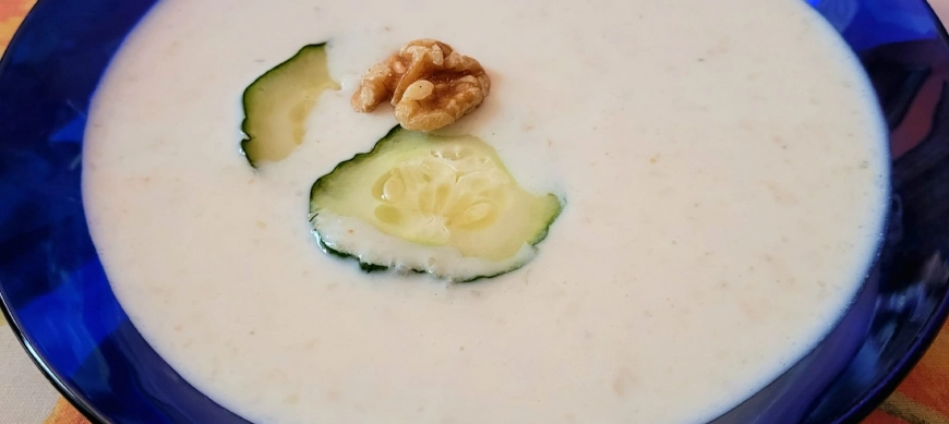 Recetas de verano con Thermomix: Tarator, el plato nacional de Bulgaria.