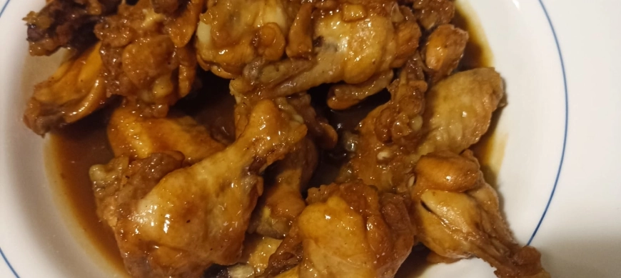 Alitas de pollo en salsa de soja, miel y limón