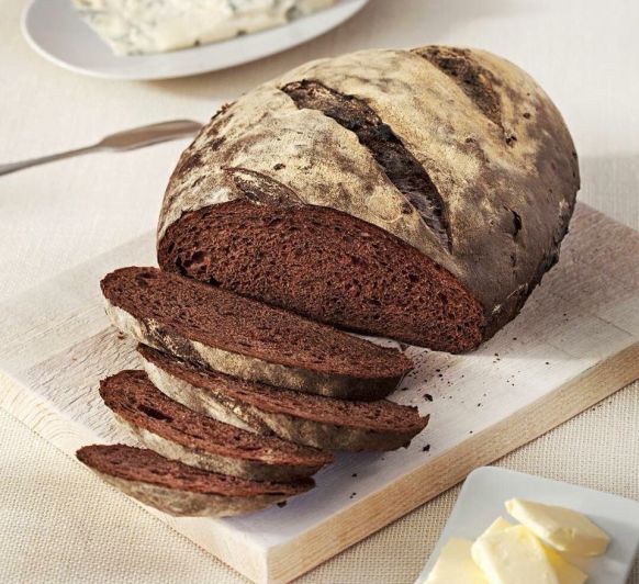 Pan de Cacao y fruta